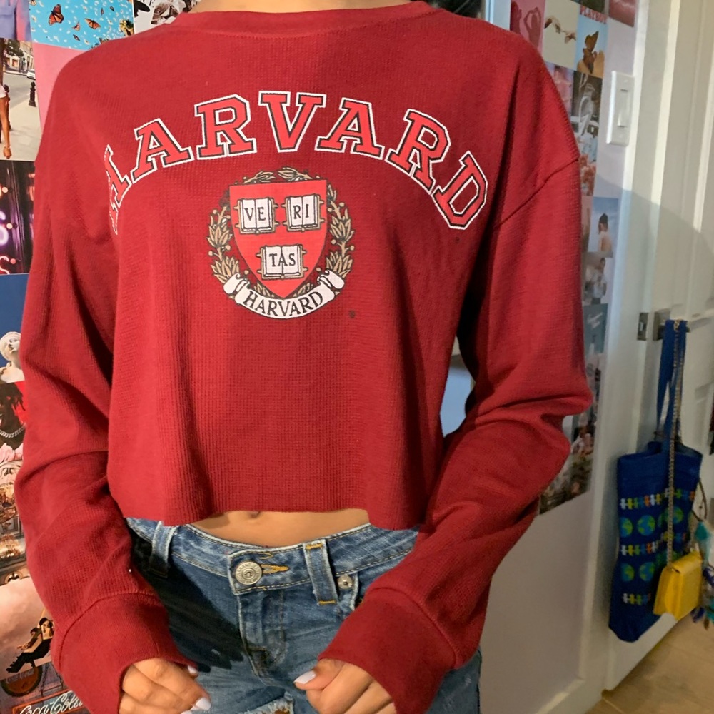 SOLD forever 21 harvard cropped tee